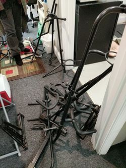 Guitar stands