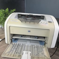 HP LaserJet 1020 Workgroup Laser Printer 
