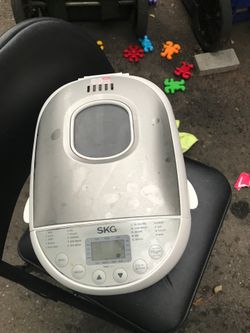 SKG bread maker. In mint and perfect working condition