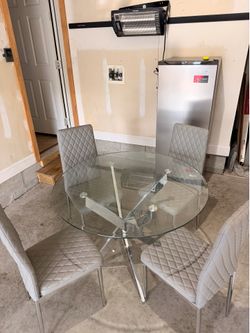 Living room/ outside area table