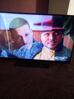 52 In TV 42-in TV Both Comes On But Needs Remote And I Have A 80 In Someone Gave Me I Don't Know What's Wrong With It Probably Just The Card For Free
