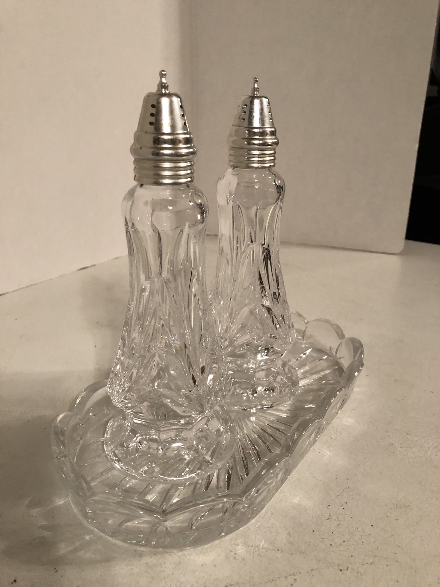 VINTAGE 1950’s OVERSIZED SALT AND PEPPER SHAKERS