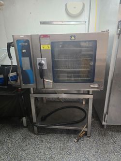 Alto Shaam combi oven