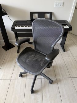Herman Miller Aeron Chair, Size B, Graphite, Adjustable Arms, Lumbar Pad