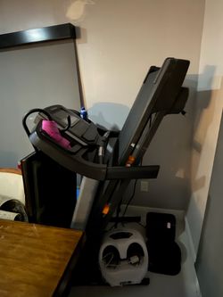 NORDITRACK RUNNING MACHINE