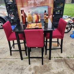 Tall Kithen Table W/4 Chairs And Decor