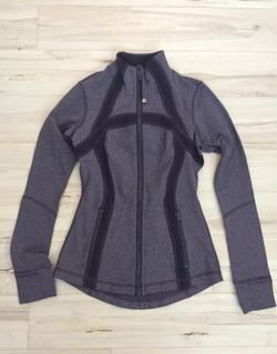 Lululemon jacket size 4 NWOT