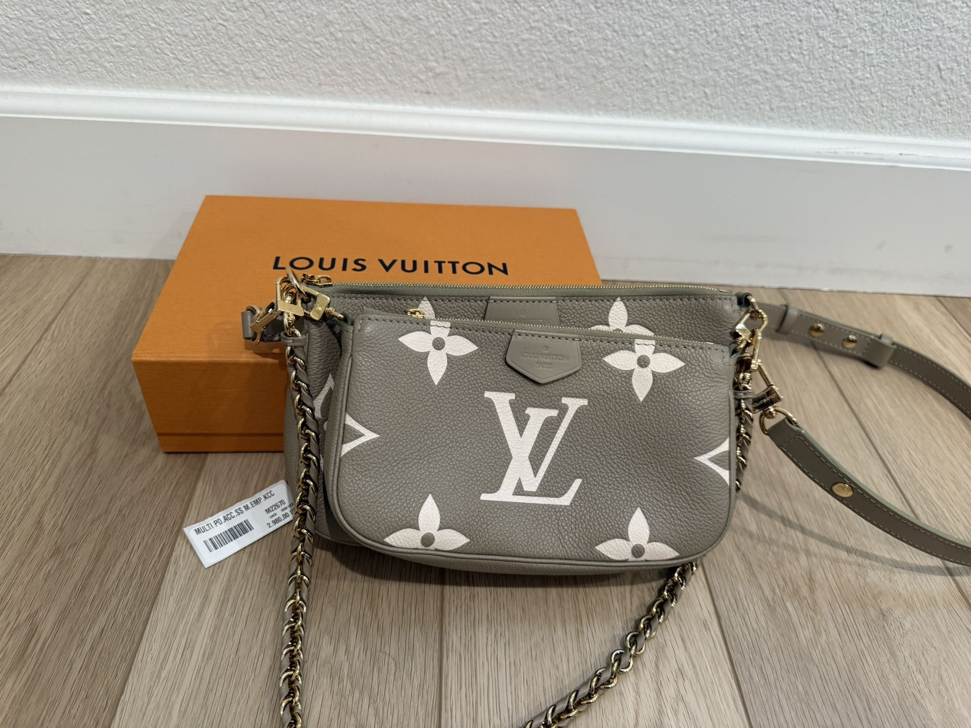Louis vuitton multi pochette