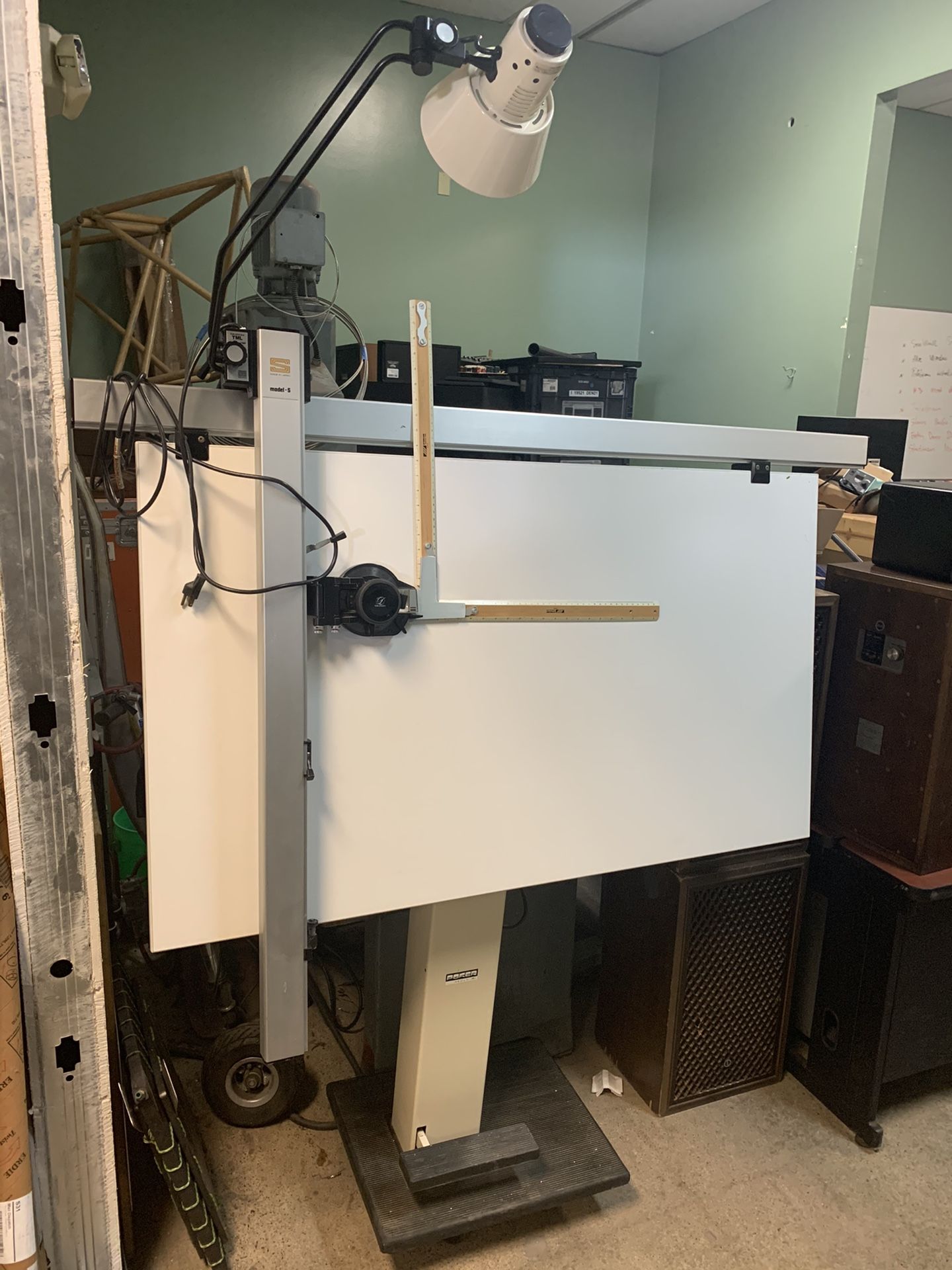 Mutoh Model S Drafting Table