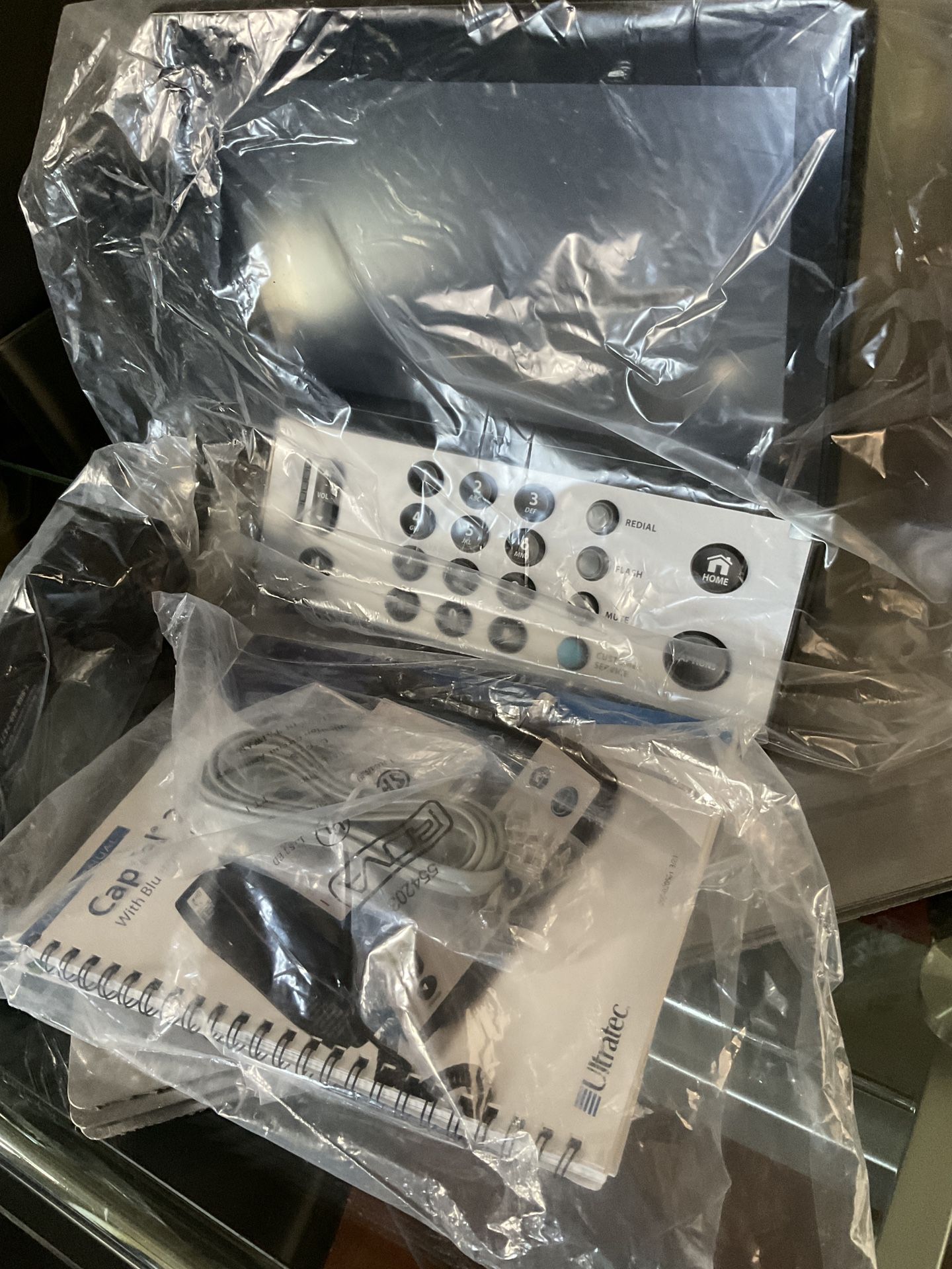 Hamilton CapTel 2400i Large Touch-Screen 