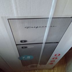 7.5 Stainless Steel Refrigerator