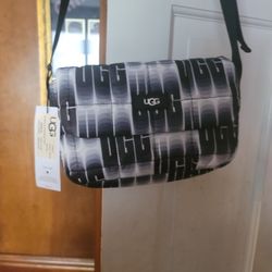 Authentic UGG Tote Bag. New With Tags!!