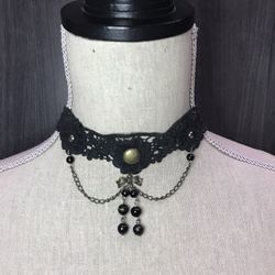 Women’s Black Floral Choker Necklace, 14”