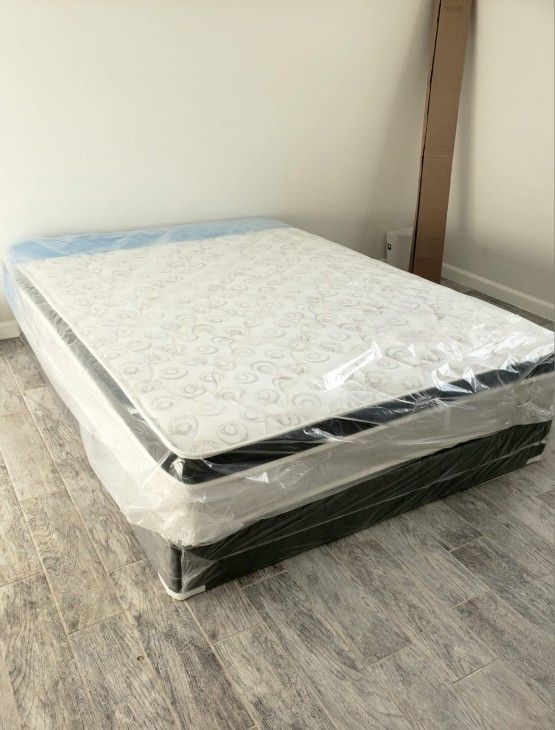NEW QUEEN PILLOW TOP MATTRESS. Bed frame is not available. Take it home same day 👍