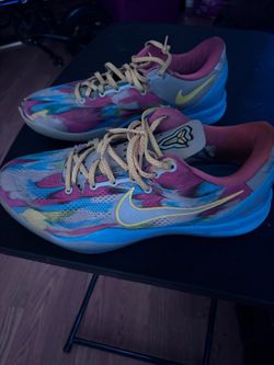 Size 9.5 Nike GT Cutz