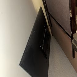 70 INCH SMART TV REMOTE AND POWER CORD INCLUDED