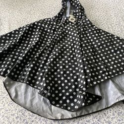 Unisex Water Resistant Puncho With Hoodie