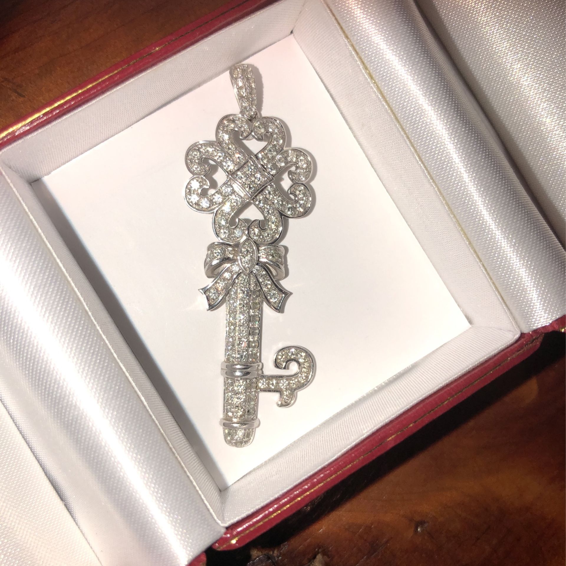 Beautiful 2Carets Pave Diamond Pendant. 14 Kt. White Gold. SACRIFICE!! Moving, Need CASH more than Jewelry. 