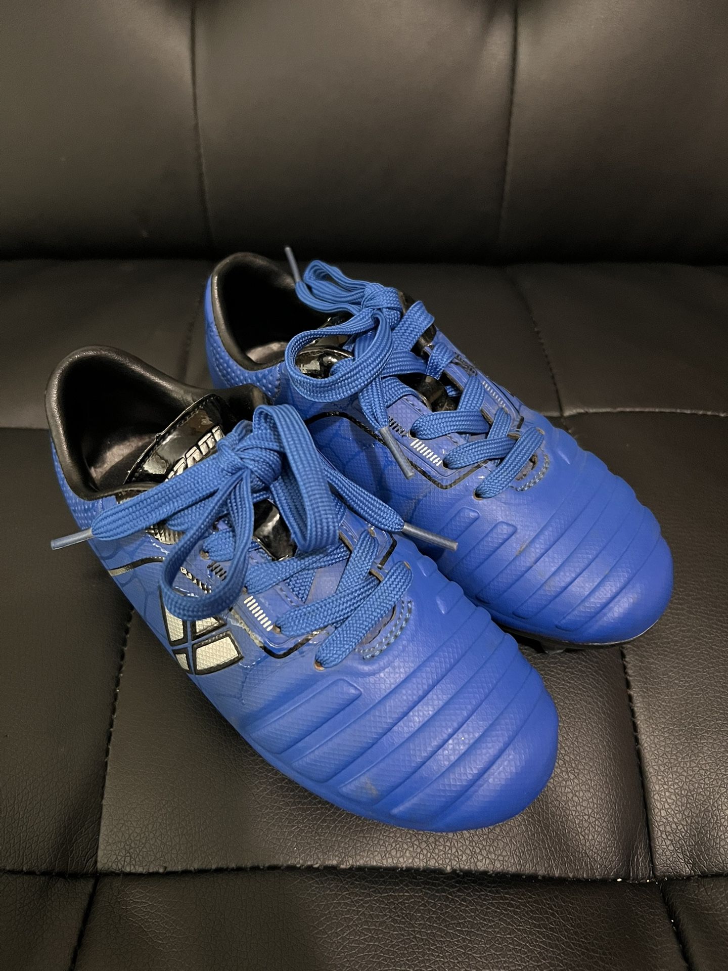 Kids Soccer Shoes