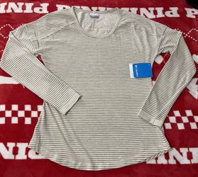 Columbia women’s long sleeve shirt