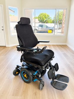 Electric Power Wheelchair - Permobil M3 Corpus – Power Tilt/Recline