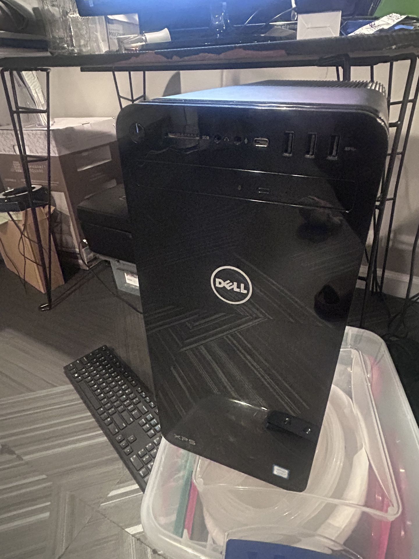 Dell Xps computer (8930)🖥️ with 32inch Samsung monitor