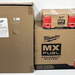 Milwaukee MXF002-2XC MX FUEL 3600W/1800W Power Supply, Battery & Charger Bundle