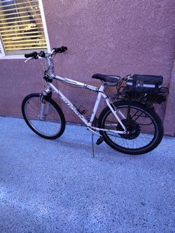 Electric Bike 56 Volts It Comes With 2 Battery 