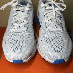 DS Nike Vomero 18 Men’s size 10.5