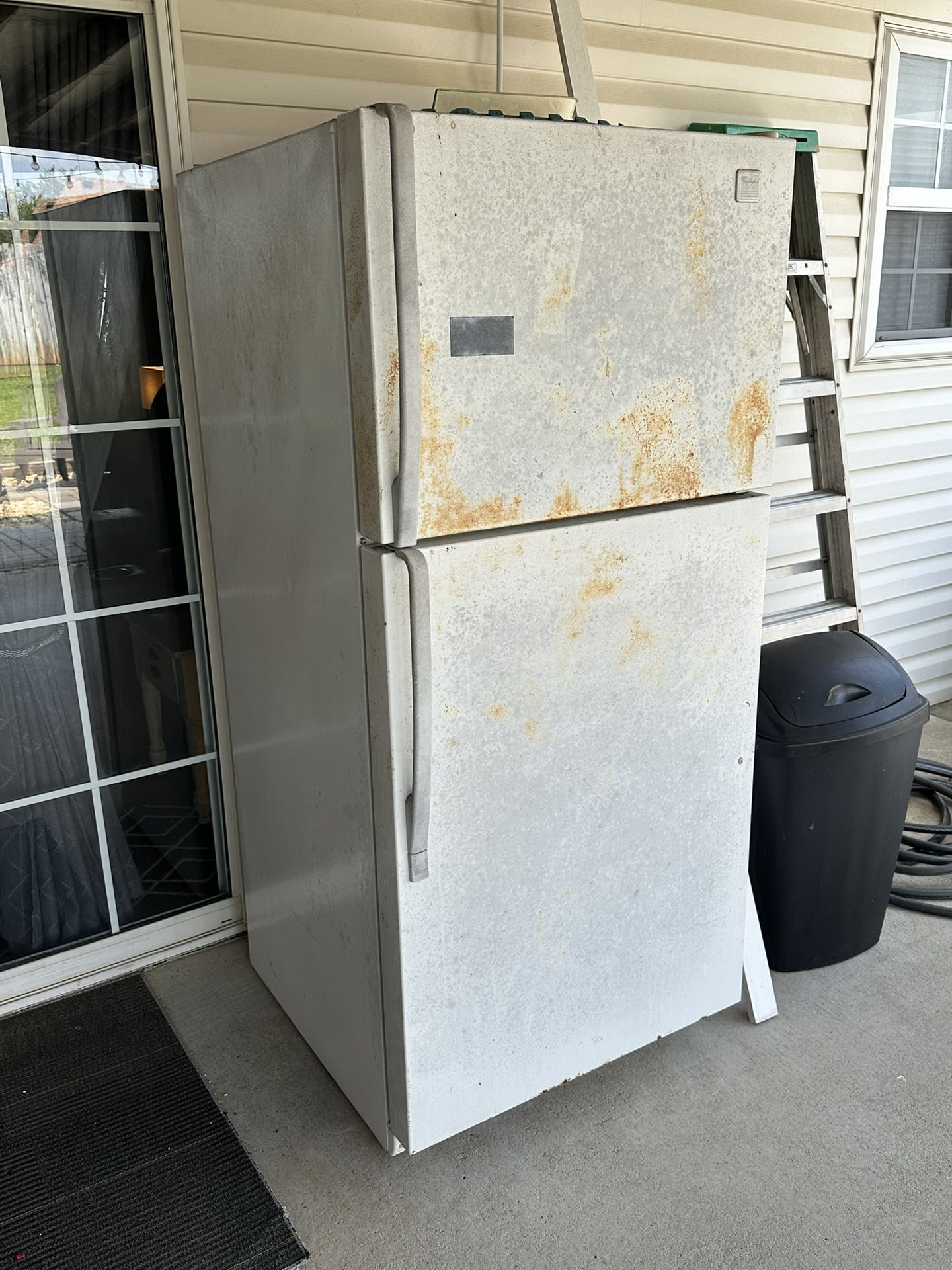 Free Working Refrigerator