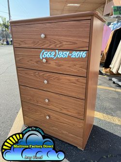 Five drawer dresser oak compressed cajonera Comoda nueva