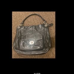 EUC Authentic Coach Black leather handbag purse pocketbook shoulder hobo  
