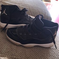 Jordan’s 11 Retro Size 7 Used But Don’t Fit No More 