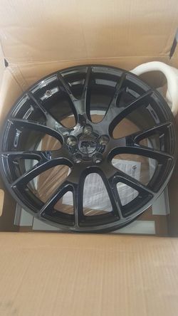 20" staggered hellcat wheels
