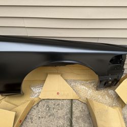98-11 Ford Crown Victoria Passenger Fender