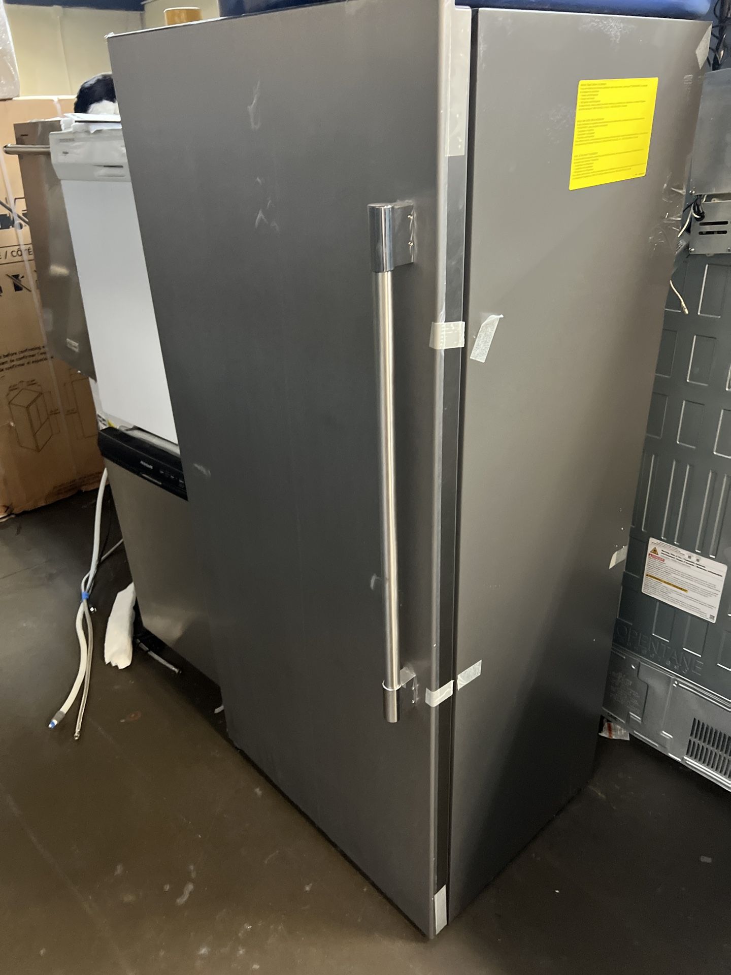 OPEN BOX FRIGIDAIRE UPRIGHT FREEZER WITH INTERNAL ICE MAKER 