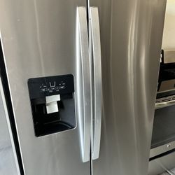 Whirpool Fridge Good Condiction