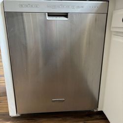 Kitchen Aid dishwasher $250