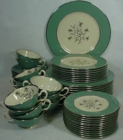 Lenox “Kingsley” fine china-SERVICE FOR 8