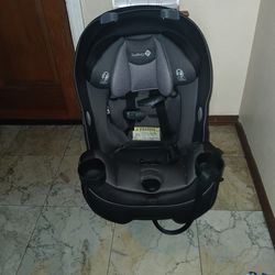 Safety1st Childs Care Seat. 
