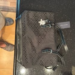 TOMMY HILFIGER PURSE $60 OBO