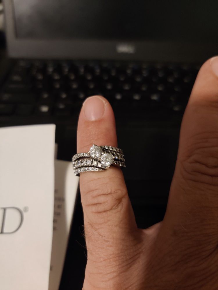 Diamond engagement ring set