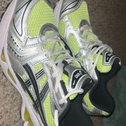 ASICS Gel-Kayano 14 Silver/Neon Green – Size 9.5