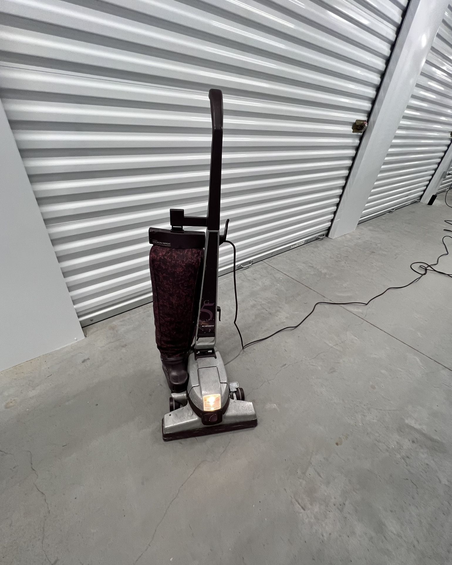 Kirby G5 Commercial Vacuum Cleaner