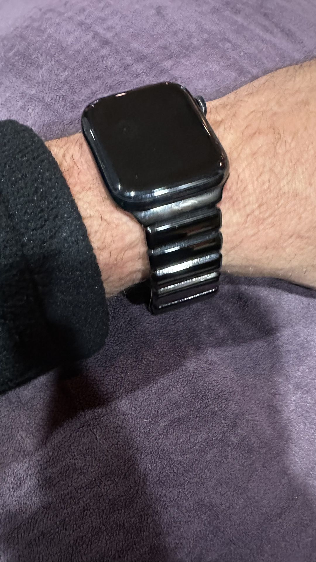 Apple Watch Series 5 44mm Space Black Stainless Steel 