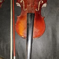 Violin Fool Size Needs Love