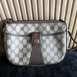 GUCCI Vintage Crossbody - Authentic