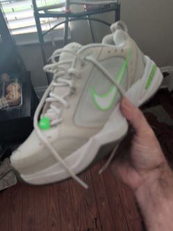 Nike monarch size 9