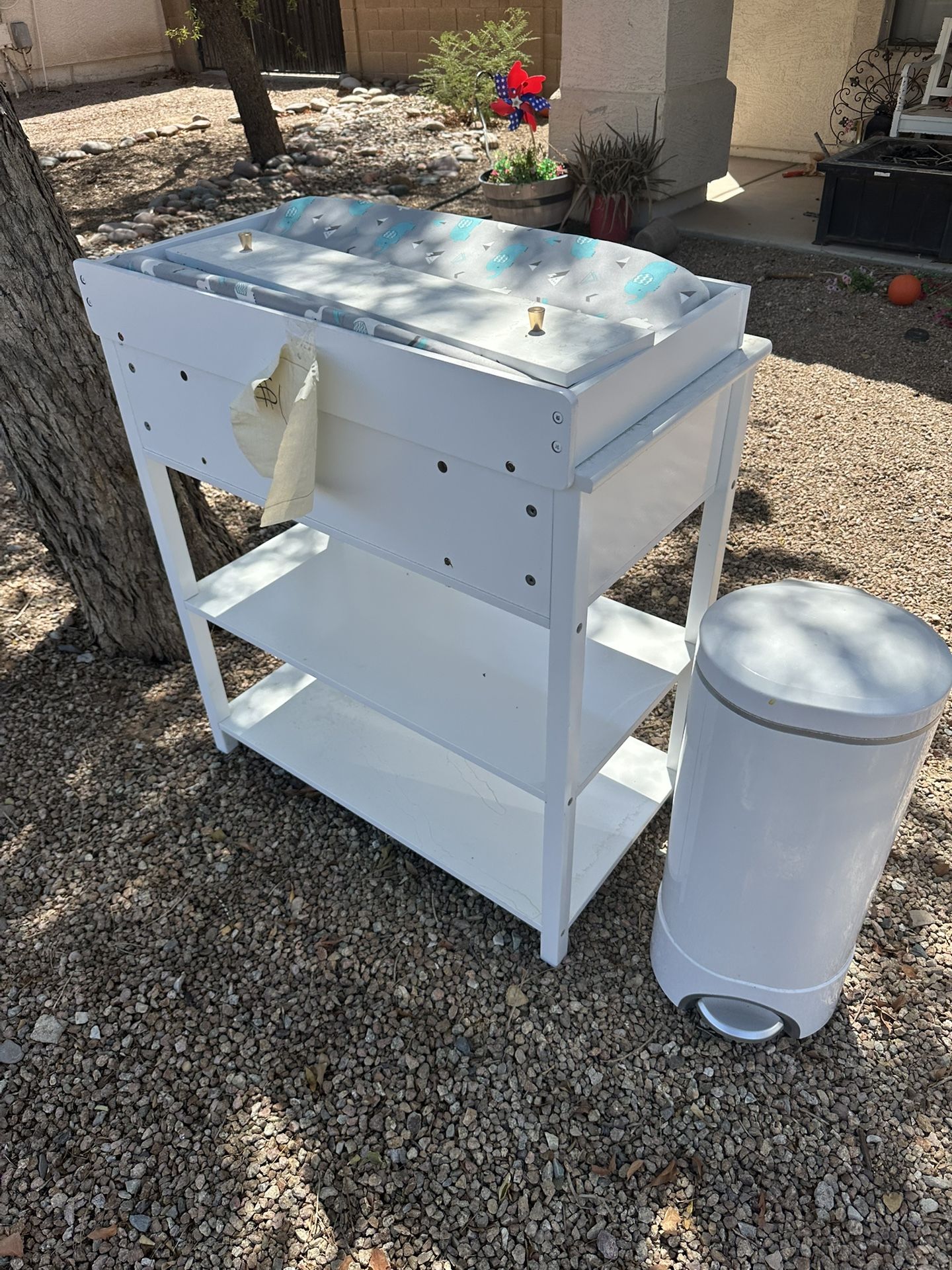 Changing Table And Diaper Bin