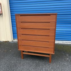 Mid Century Modern Danish Teak 6 Drawer Dresser By Nils Jonsson For HJN Møbler